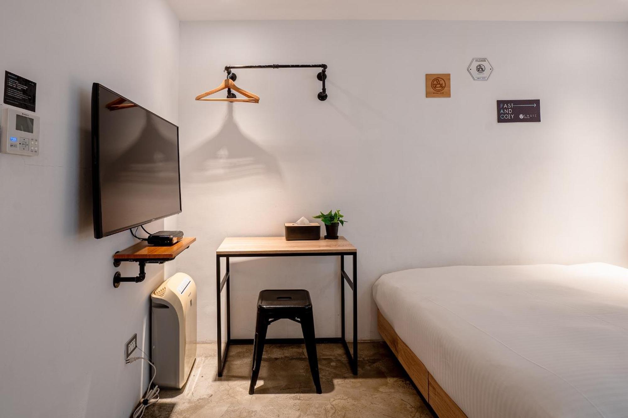 Chase Hotel Тайджун Екстериор снимка
